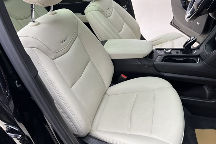 Used Cadillac XT6 2020 28T Six-Seater Luxury Sporty Enjoy-the-Comfort Safety Edition