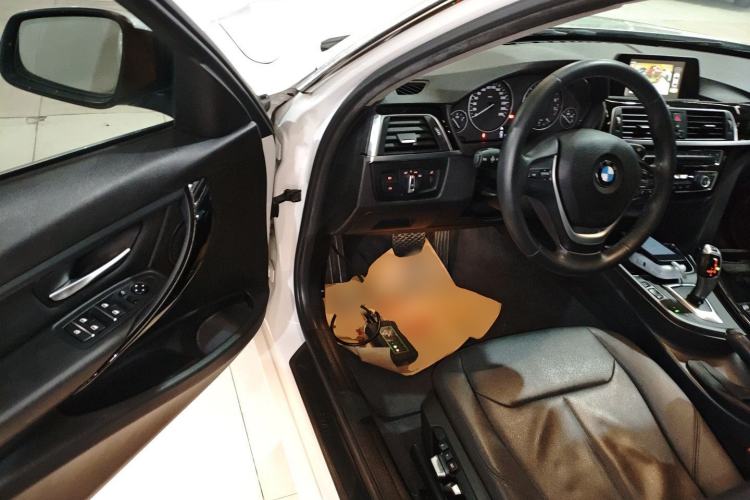 Used BMW 3 Series 2016 320Li Fashion Model
