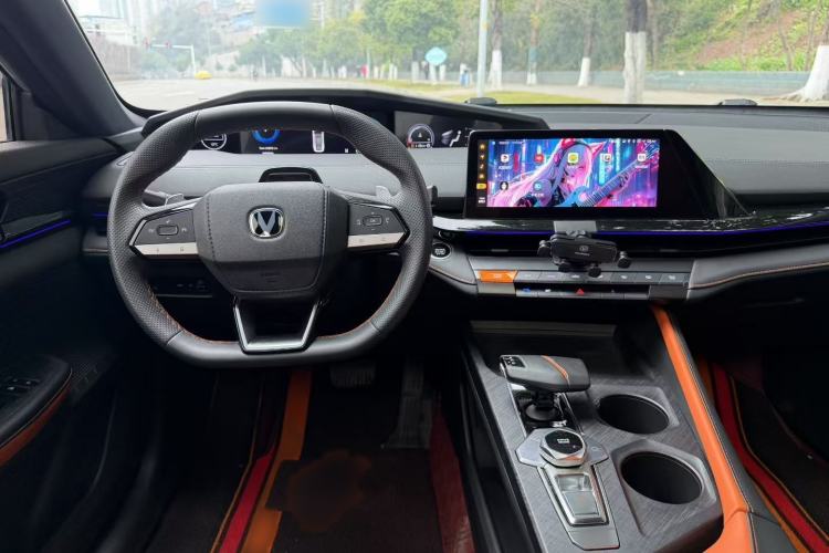 Used Changan UNI-V 2022 1.5T Prestige Version
