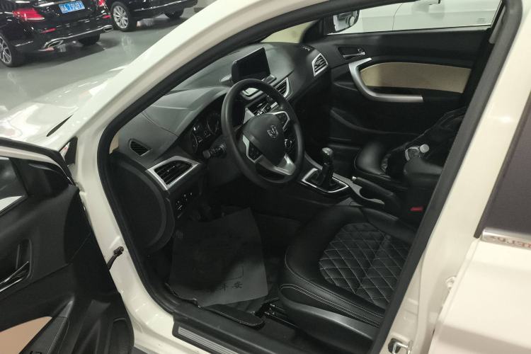 Used Changan Alsvin V7 2016 1.6L Manual Joyride Model China V Standard