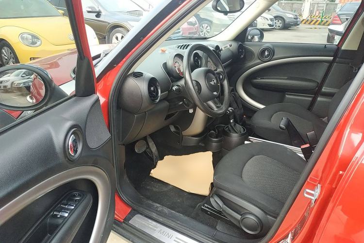 Used  Countryman 2014 1.6L ONE
