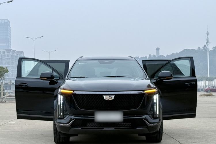 Used Cadillac XT5 2025 2.0T Platinum Edition
