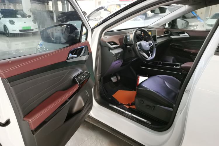 Used Volkswagen ID.6 X 2021 Pure Edition
