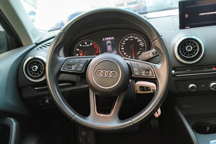 Used Audi A3 2018 30th Anniversary Edition Sportback 35 TFSI Fashion Model
