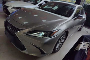 Used Lexus ES 2018 300h Premier Edition China VI Standard