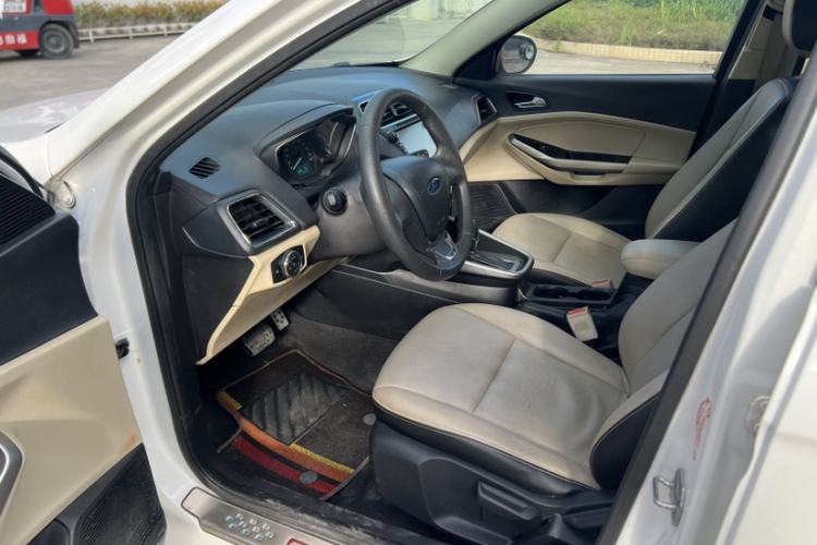 Used Ford Escort 2015 1.5L Automatic Comfort Model
