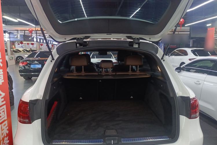 Used Mercedes-Benz GLC 2020 Facelift GLC 300 L 4MATIC Dynamic Edition
