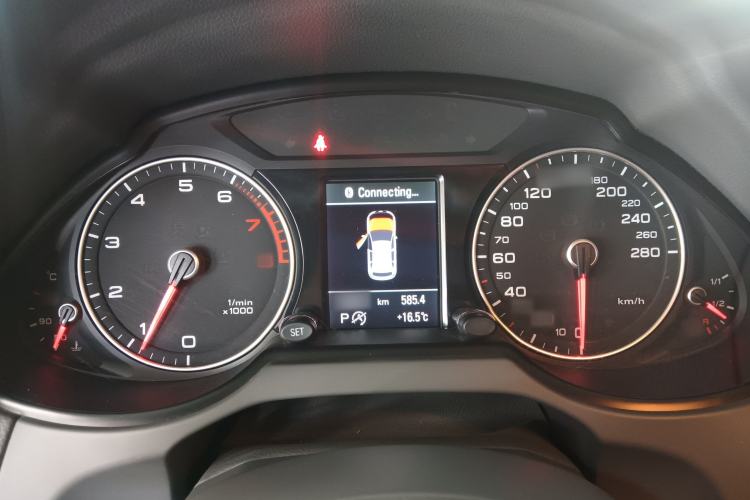 Used Audi Q5 2017 40 TFSI Comfort Model
