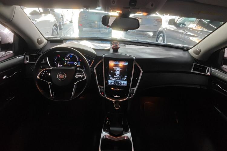 Used Cadillac SRX 2015 3.0L Comfort Version
