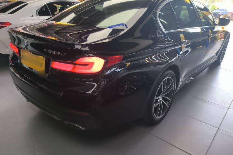 Used BMW 5 Series 2022 Second Facelift 525Li M Sport Package
