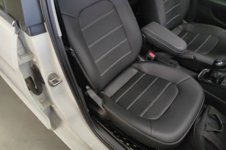 Used Volkswagen Jetta 2019 Dream Edition 1.5L Manual Fashion Version