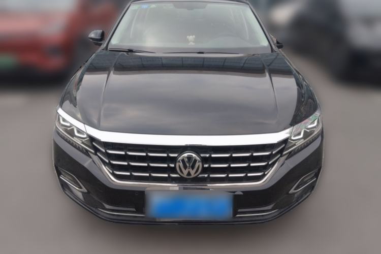 Used Volkswagen Passat 2019 330TSI Luxury Edition China VI Standard
