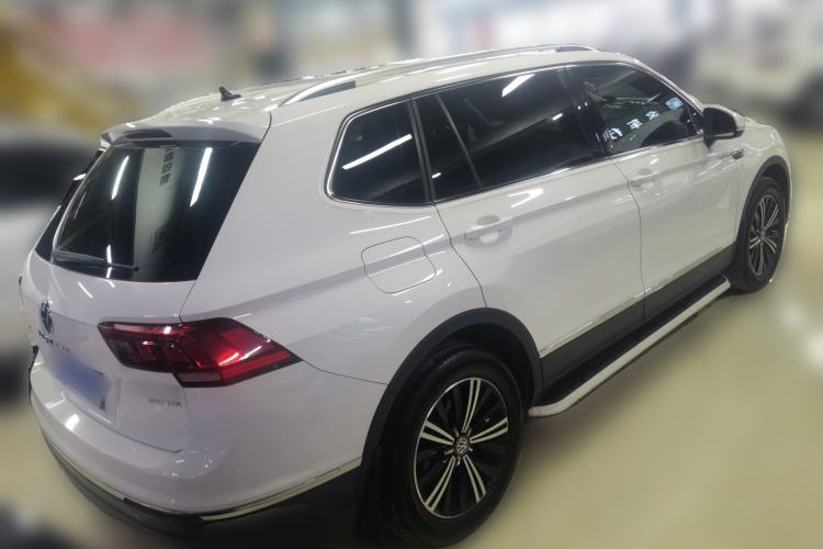 Used Volkswagen Tiguan L 2020 330TSI Automatic Two-Wheel Drive Panoramic Comfort Edition China VI Standard