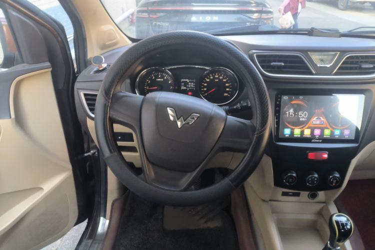 Used Wuling Hongguang 2015 1.5L S1 Standard China V-Emission Standards
