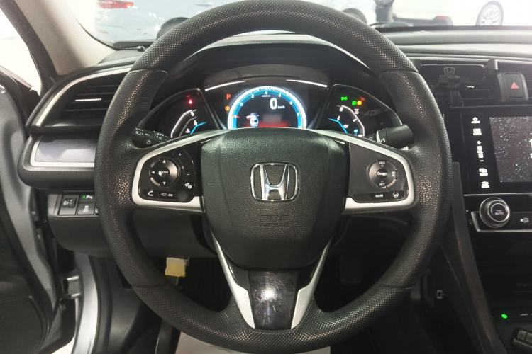 Used Honda Civic 2016 220TURBO CVT Luxury Edition
