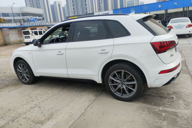 Used Audi Q5L 2023 40T Luxury Dynamic Model
