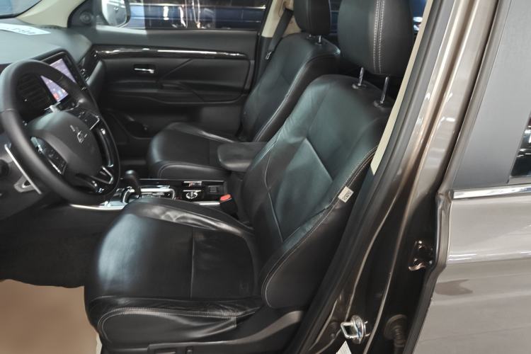 Used Mitsubishi Outlander 2018 2.4L 4x4 Elite Edition 5 Seats