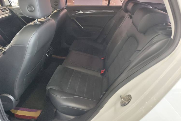 Used Volkswagen Golf 2018 230TSI Automatic Luxury Version
