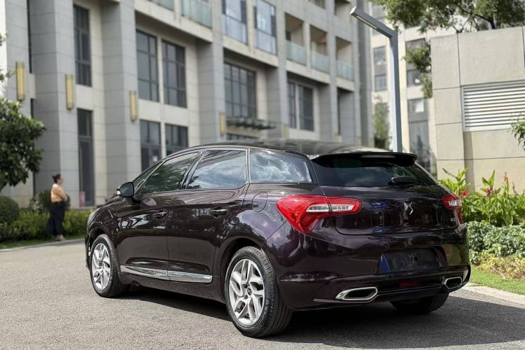 Used  5 2015 1.6T Elegant Edition THP160
