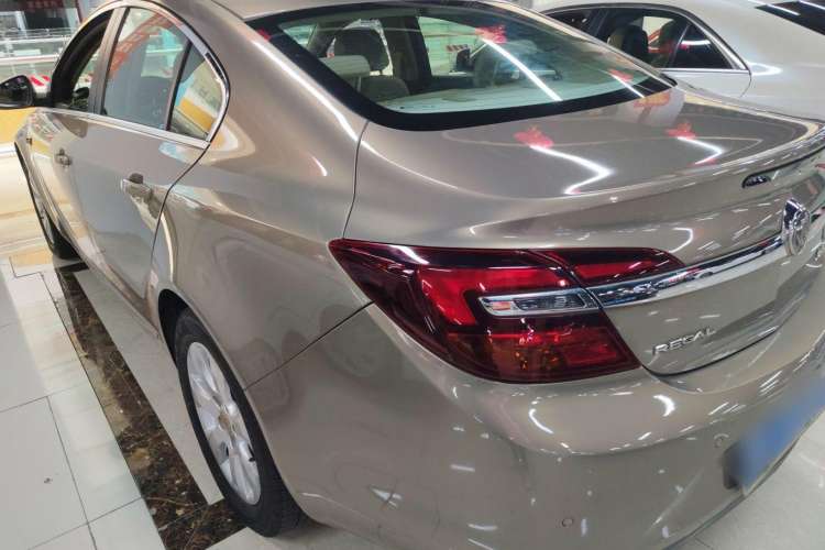 Used Buick Regal 2015 2.0L Leading Fashion Edition
