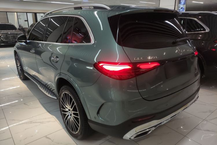 Used Mercedes-Benz GLC 2025 GLC 300 L 4MATIC Luxury Model 5 Seats