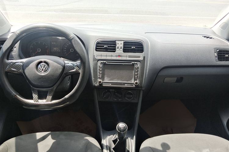 Used Volkswagen Polo 2016 1.4L Manual Fashion Model
