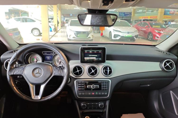 Used Mercedes-Benz GLA 2015 GLA 220 4MATIC Luxury Model