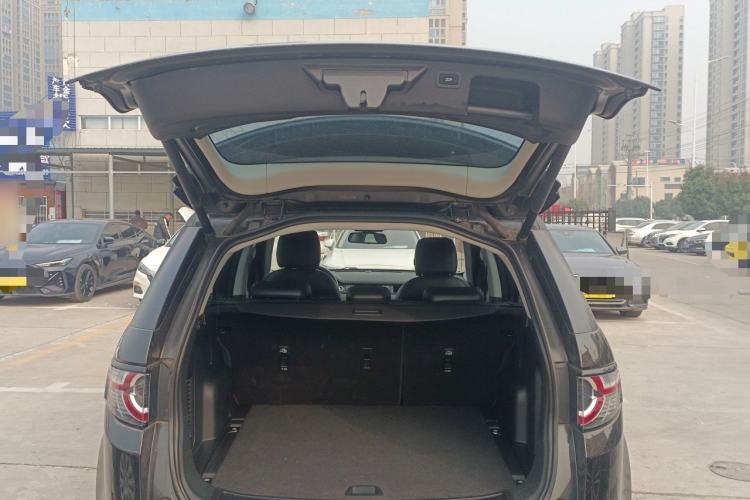 Used Land Rover Discovery Sport 2018 240 PS SE Version