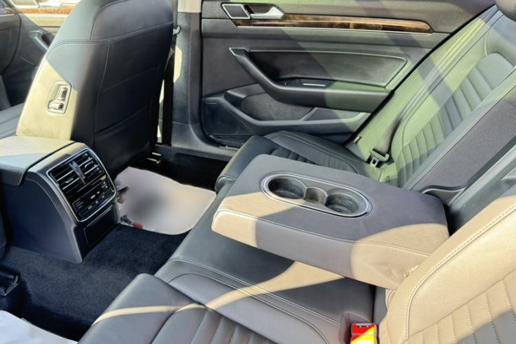 Used Volkswagen Magotan 2019 330TSI DSG Luxury Version China VI Standard
