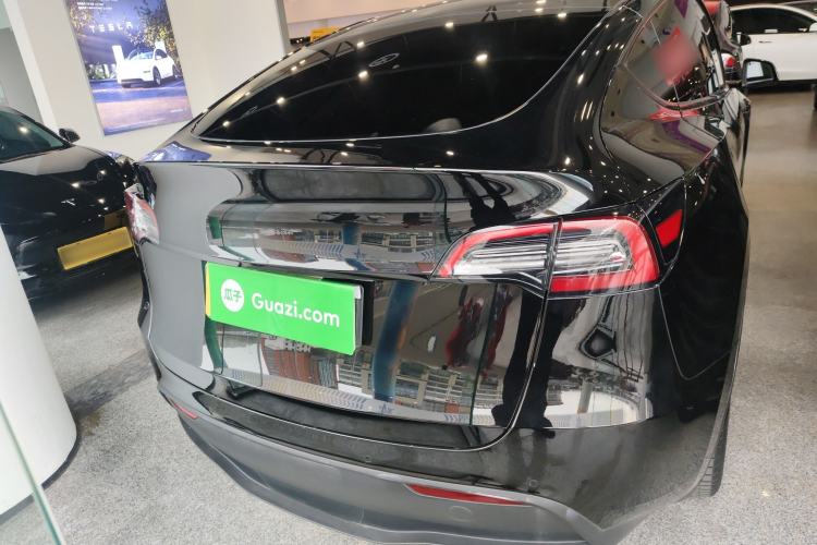 Used Tesla Model Y 2021 Long-Range All-Wheel-Drive Version 3D7