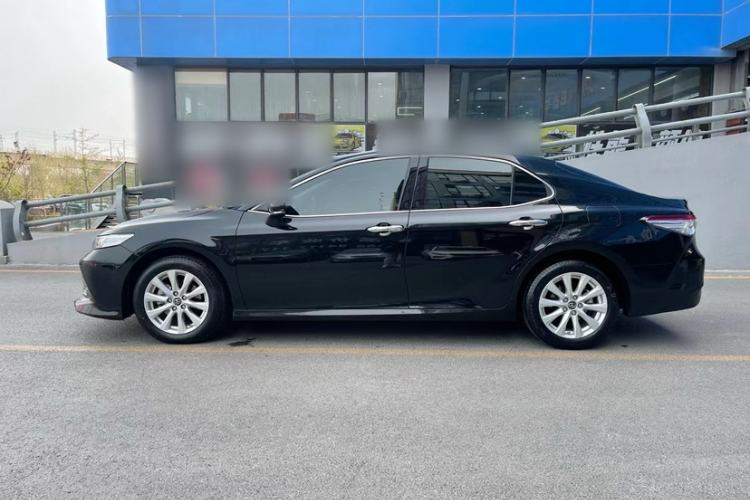 Used Toyota Camry 2018 2.5G Luxury Edition
