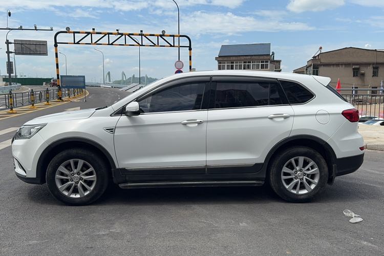 Used HYOSOW S6 2016 1.5T Manual Fashion Model
