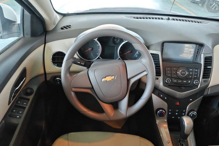 Used Chevrolet Cruze 2015 1.5L Classic SE AT
