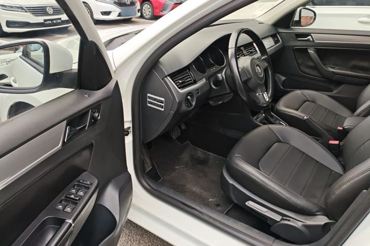 Used Volkswagen Bora 2015 Value Edition 1.6L Automatic Fashion Version