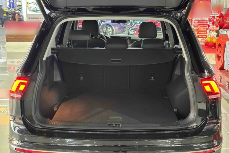 Used Volkswagen Tiguan L 2024 300TSI Automatic Two-Wheel Drive Smart Edition
