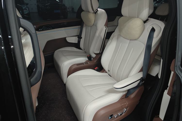 Used BYD Xia 2025 DM-i 1.5T 100km Supreme Edition
