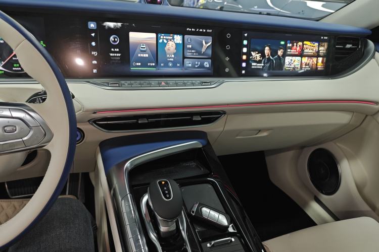 Used VOYAH FREE 2021 Four-Wheel Drive Extended-Range First-Edition Commemorative Model
