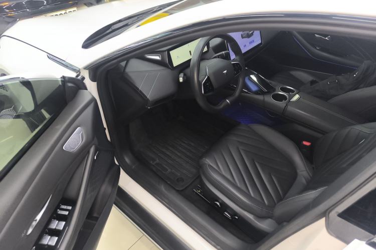 Used  SL03 2023 200Max Range-Extended Version
