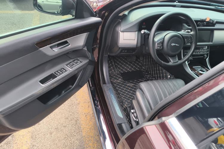 Used Jaguar XFL 2017 XFL 2.0T 240PS Premium Edition