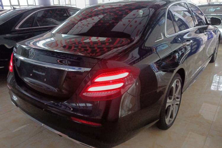 Used Mercedes-Benz E-Class 2019 E 300 L Sporty and Stylish Model