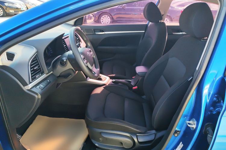 Used Hyundai Elantra 2016 1.6L Automatic ZhiXuan – Elite Version
