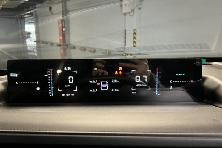 Used Changan Eado 2025 Blue Whale 1.5T 500Bar Prestige Model
