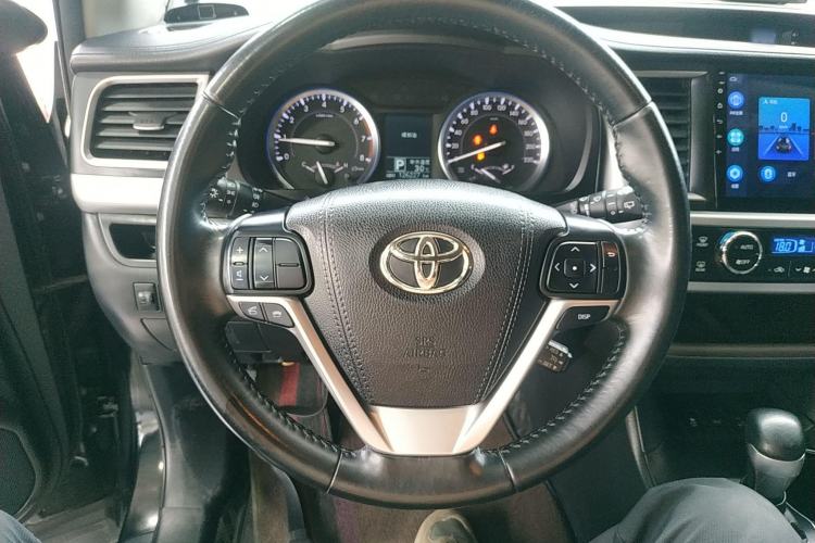 Used Toyota Highlander 2015 2.0T Four-Wheel Drive Luxury Edition 7-Seater
