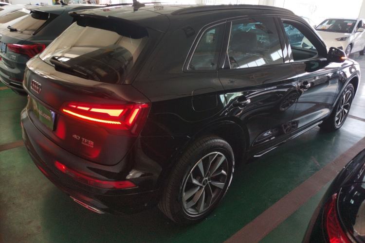 Used Audi Q5L 
