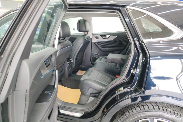 Used Hongqi HS5 2023 2.0T Four-Wheel Drive Flagship Pro Edition
