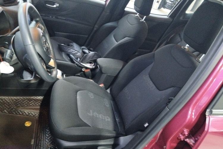 Used  Renegade 2016 1.4T Automatic Kinetic Edition
