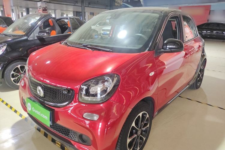 Used  forfour 2016 1.0L 52 kW Passion Edition
