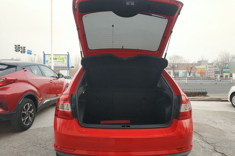 Used Skoda Rapid Spaceback 2019 1.5L Automatic Comfort Edition
