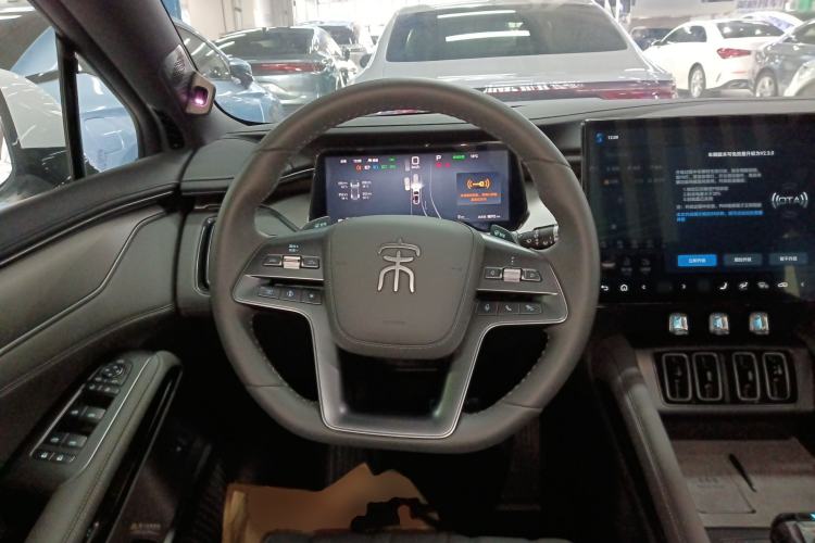 Used BYD Song L EV 2025 Intelligent Driving Version 662 km LiDAR Excellence Edition
