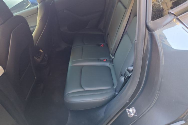 Used Tesla Model Y 2021 Long-Range All-Wheel-Drive Version 3D7